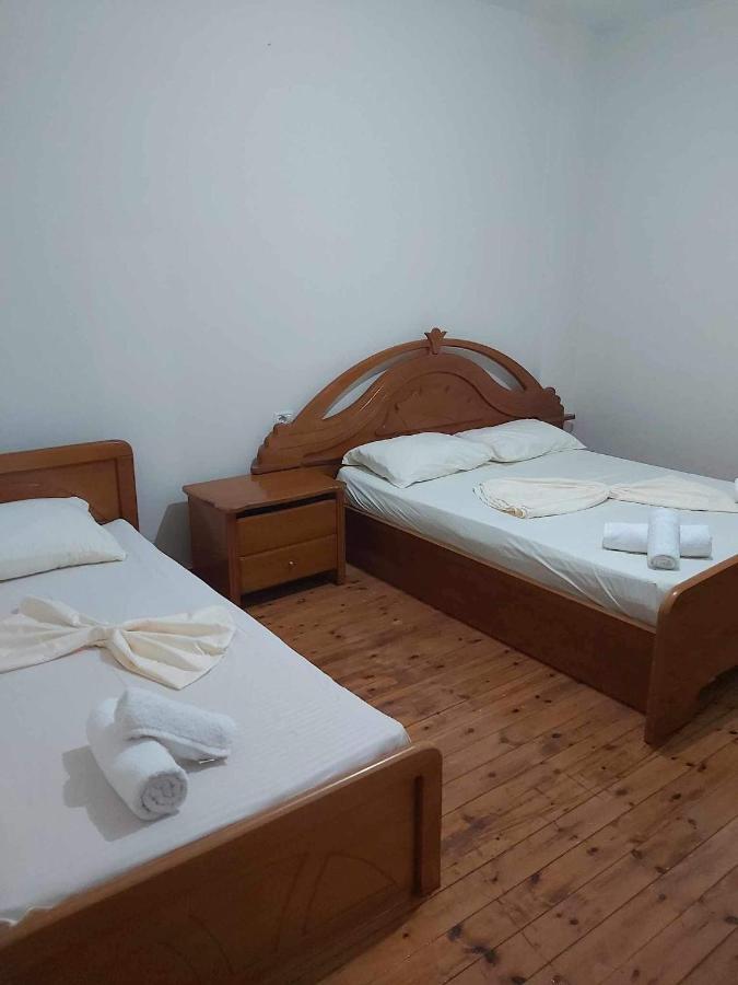 White Panorama Apartment Sarande Ngoại thất bức ảnh