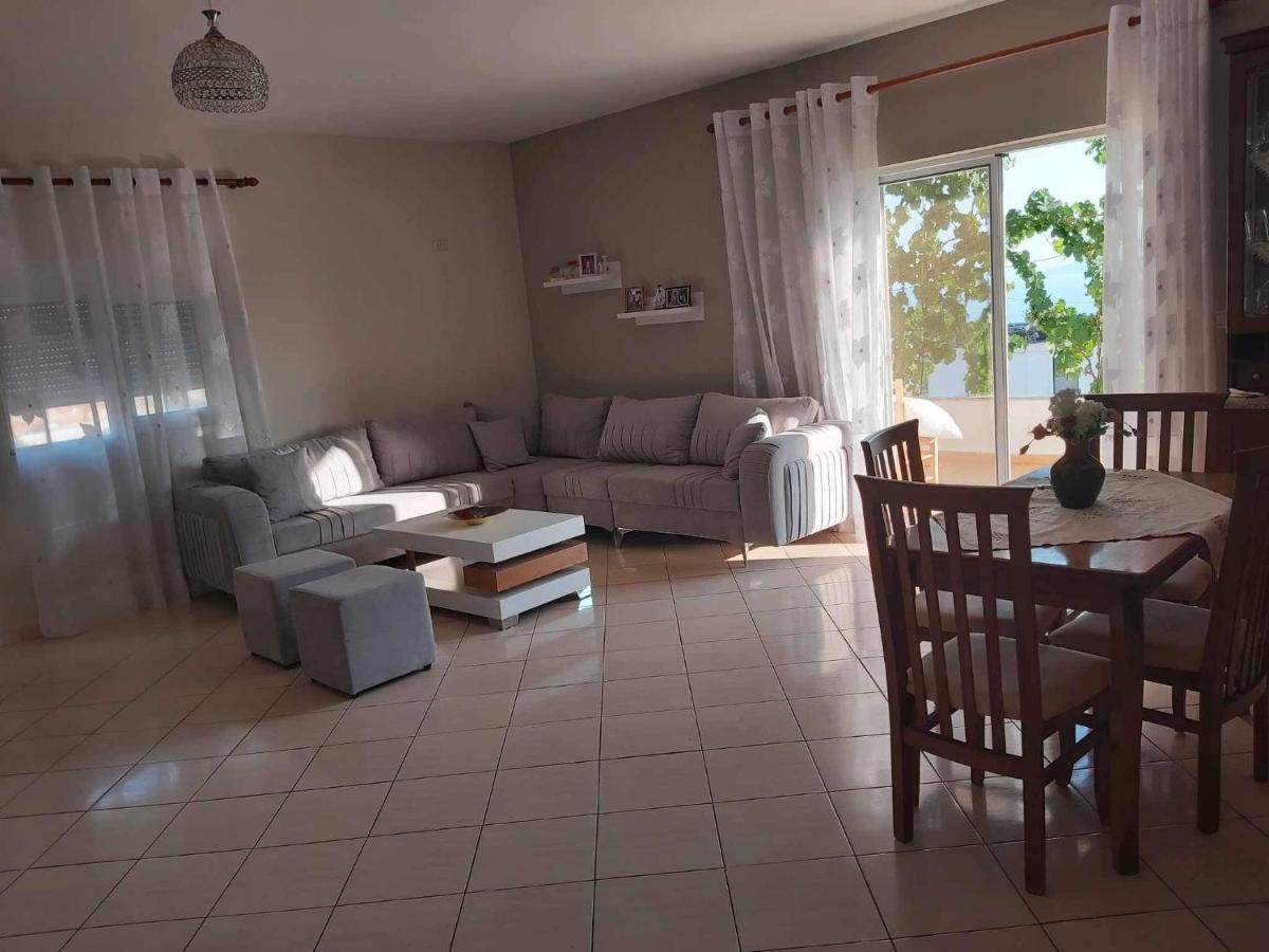 White Panorama Apartment Sarande Ngoại thất bức ảnh