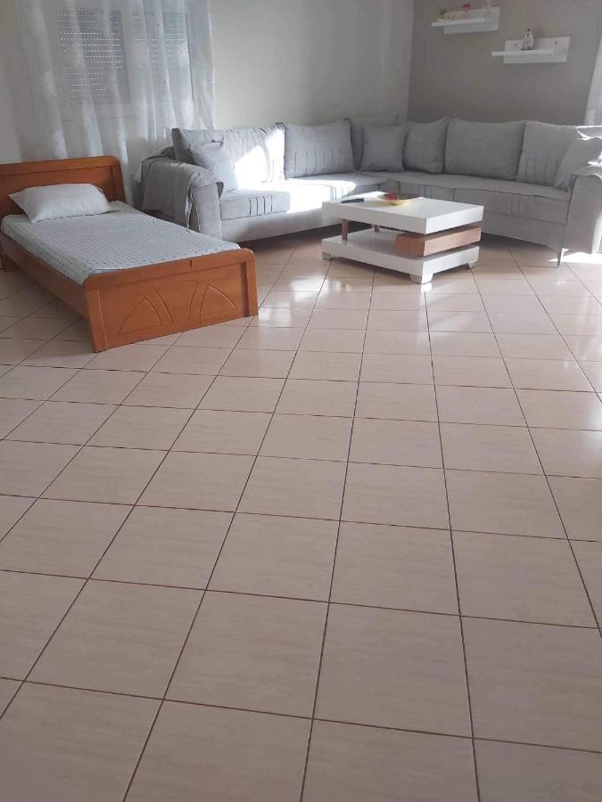 White Panorama Apartment Sarande Ngoại thất bức ảnh