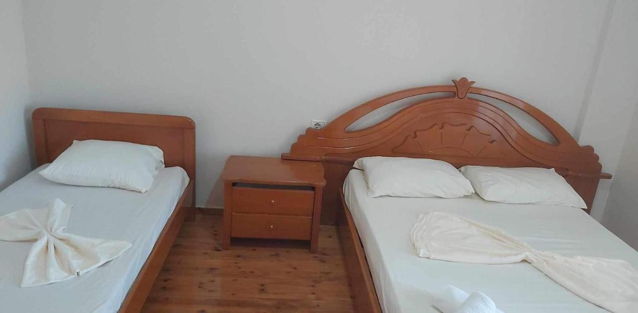 White Panorama Apartment Sarande Ngoại thất bức ảnh