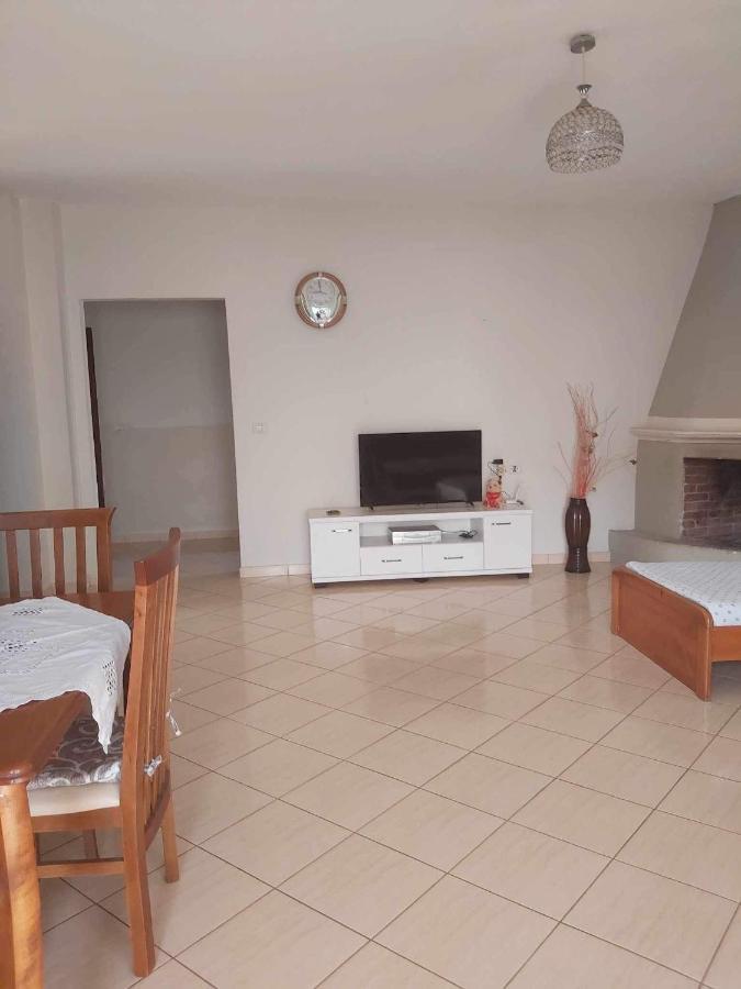 White Panorama Apartment Sarande Ngoại thất bức ảnh